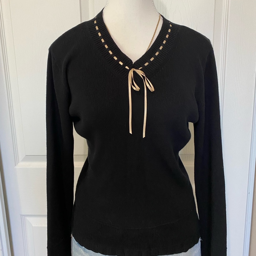 Y2K dainty Liz Claiborne sweater top